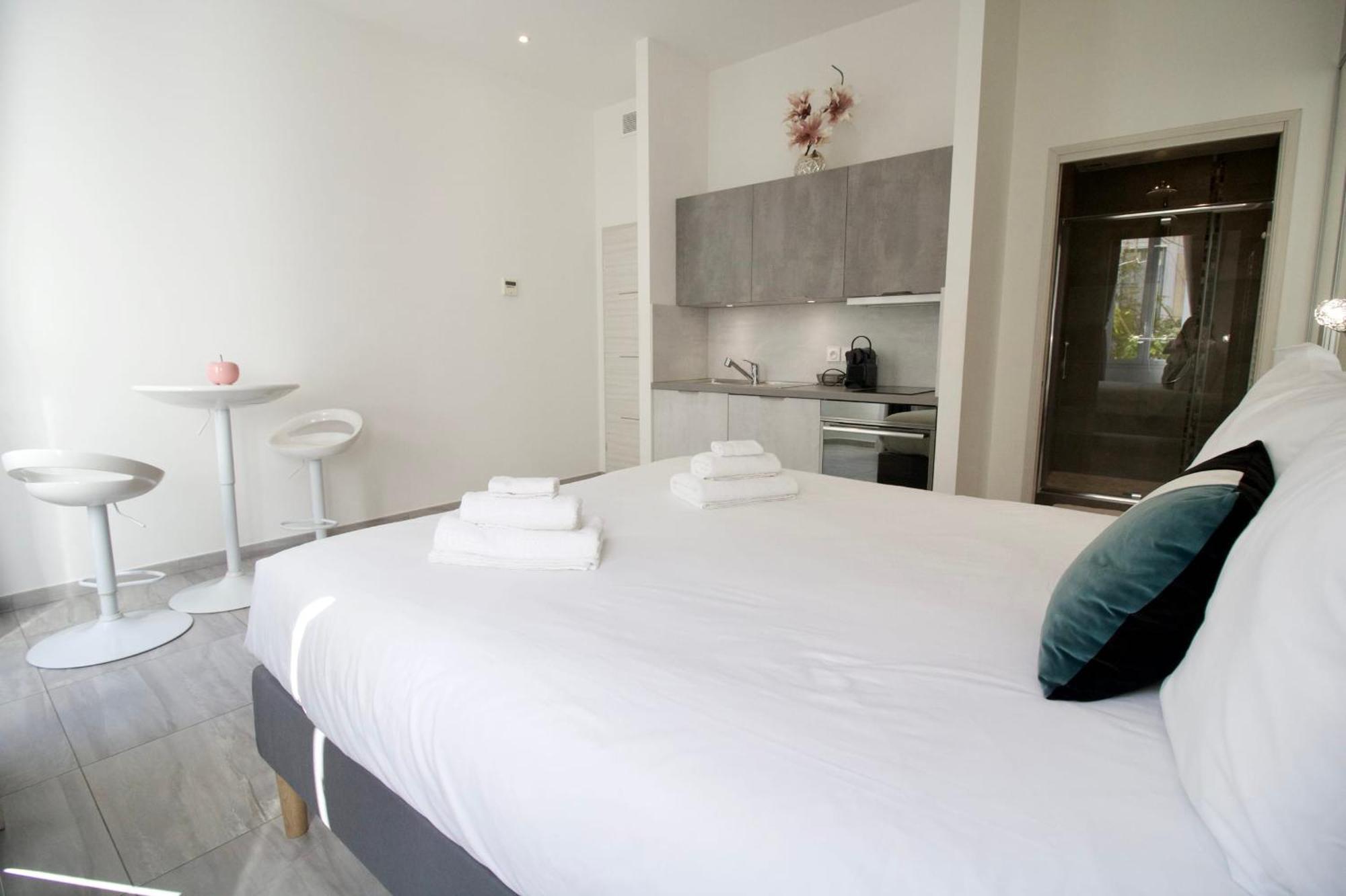 4 Bedrooms 4 Bathrooms Terrace Канни Екстер'єр фото