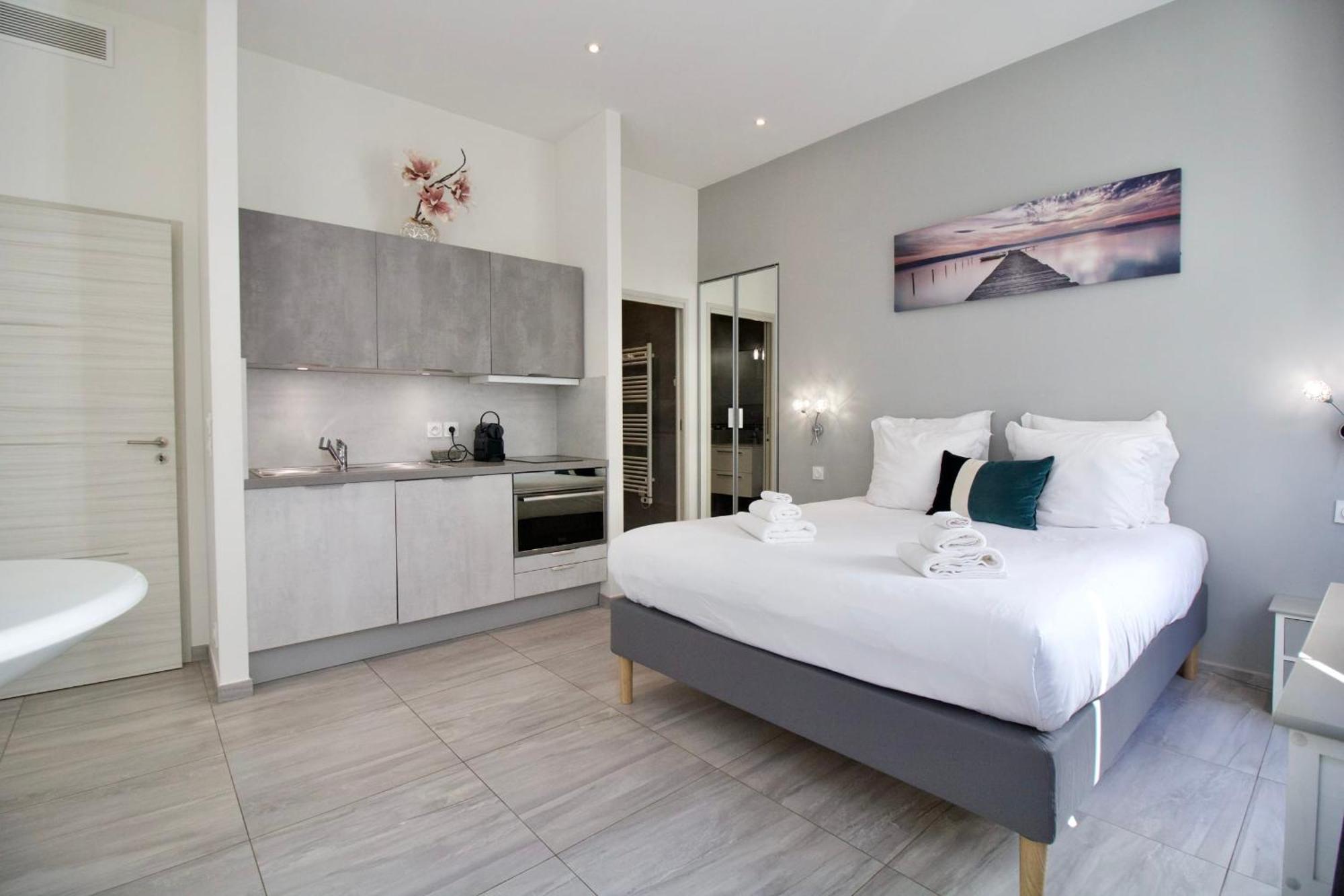 4 Bedrooms 4 Bathrooms Terrace Канни Екстер'єр фото